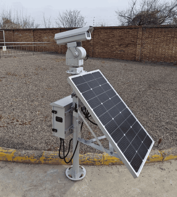 自動激光驅鳥器，一旦發現飛鳥就會觸發驅趕機制